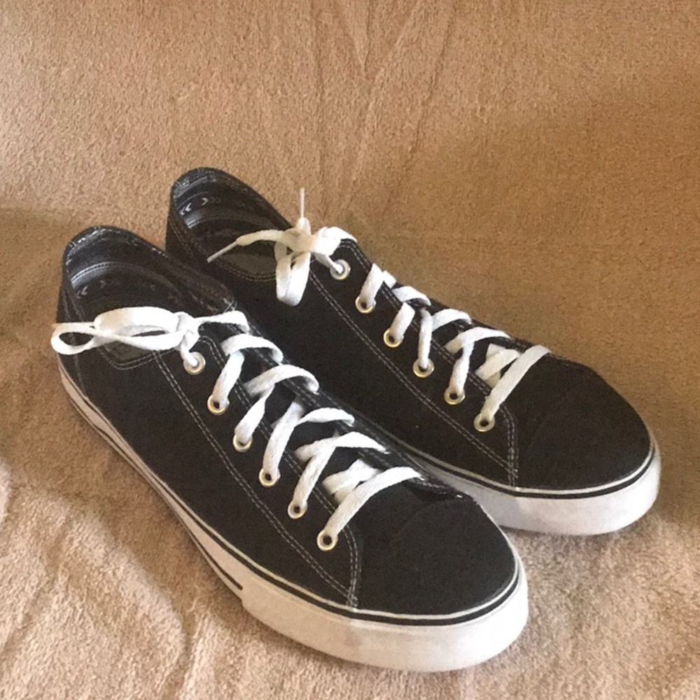 Women’s George size 12